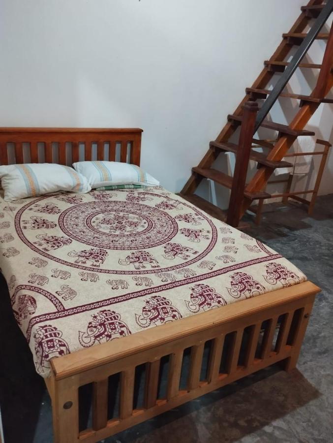 Sunil'S Homestay Sinharaja Kalawana Esterno foto